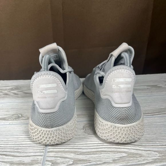 Adidas Womens Shoes Pharrell Williams Hu Tennis Sneaker Gray Size 8 - Picture 4 of 10